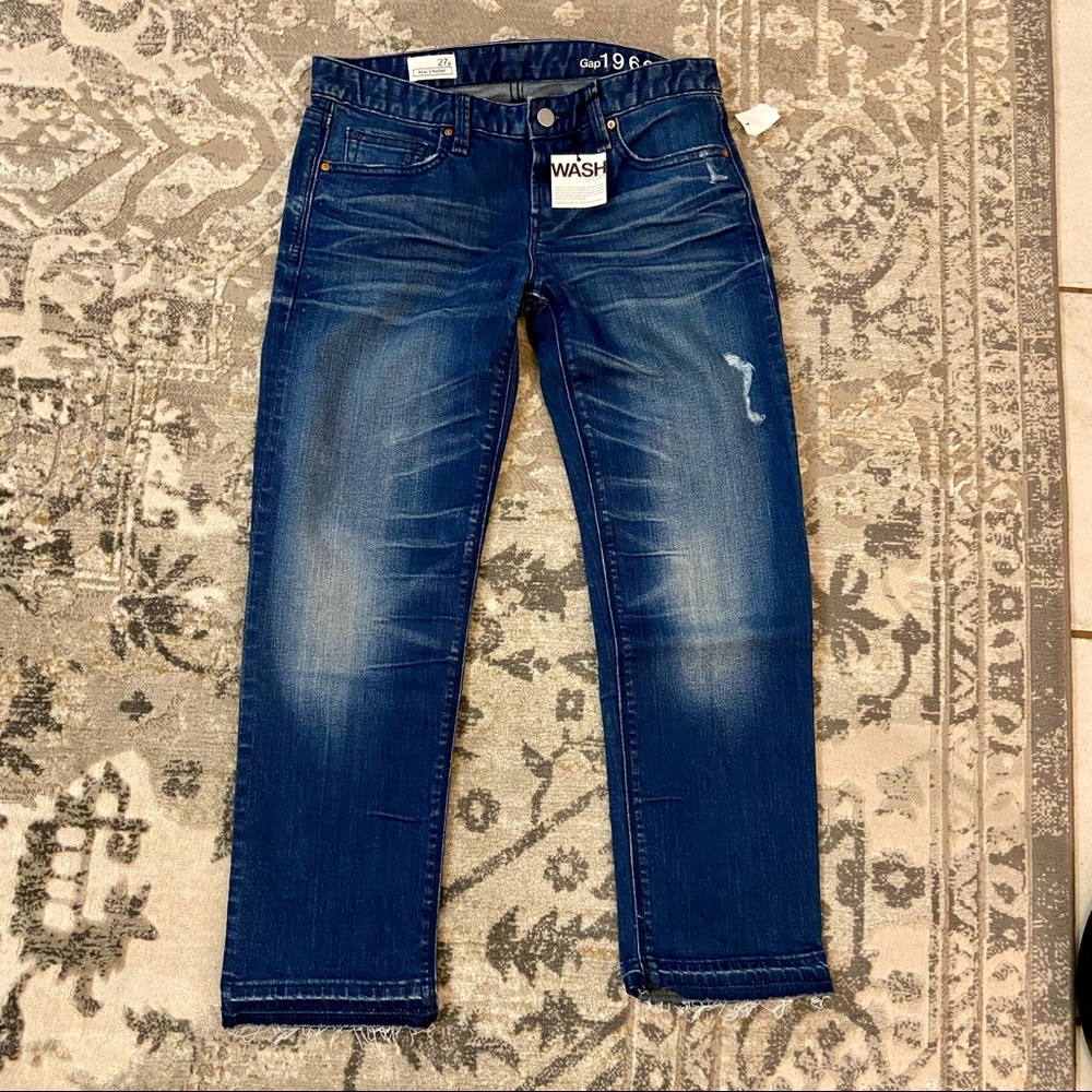 ✨NWT GAP 1969 Real Straight Petite Jeans